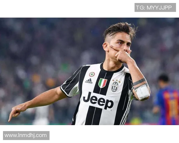 足球明星社交账号揭秘:如何通过社交媒体塑造个人品牌与影响力