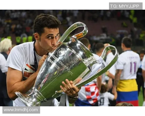 足球明星萨拉曼卡的传奇人生与辉煌成就揭秘